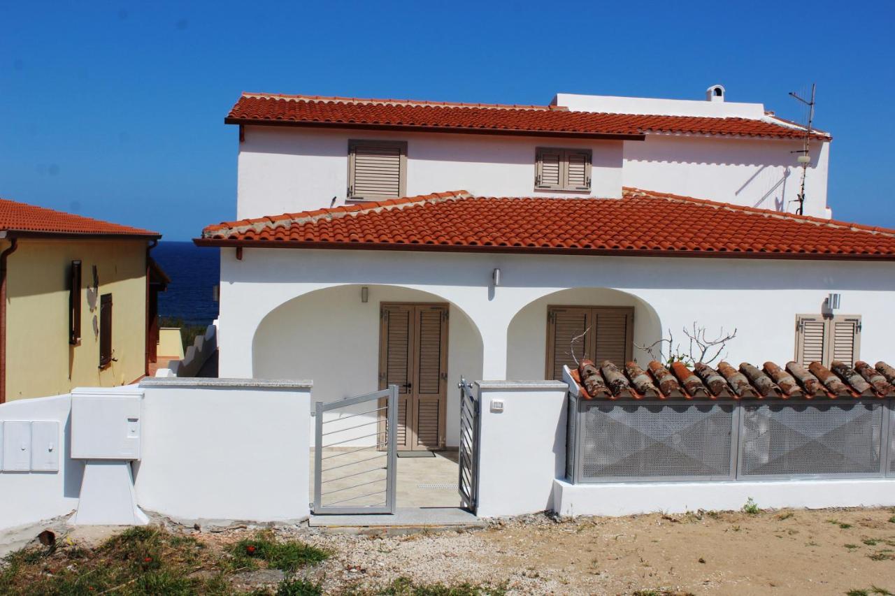 Alba Stupendo Appartamento In Villa Fronte Mare - Golfo Dell'Asinara - Internet Free Valledoria  Exterior foto